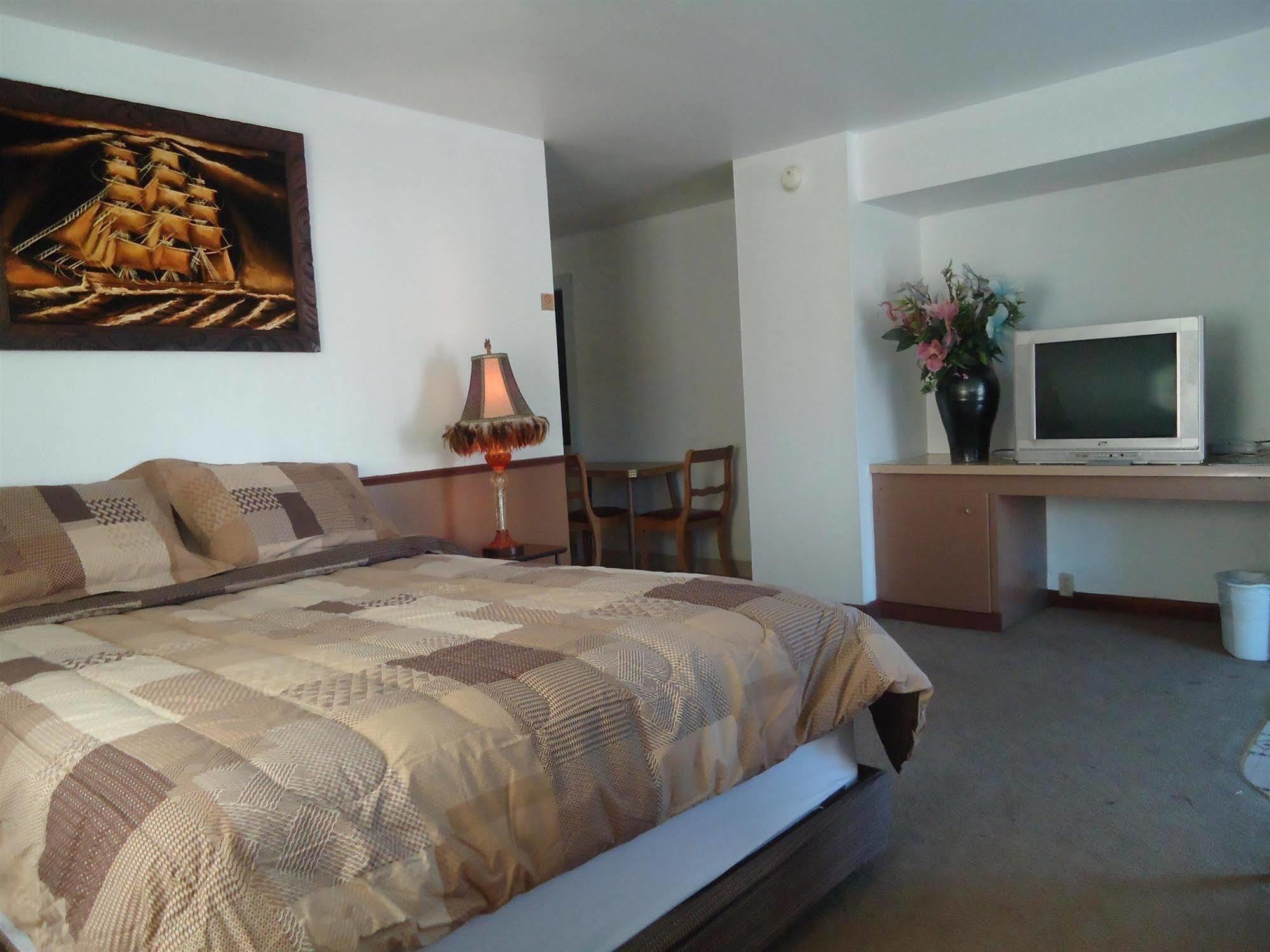Blue Mountain Motel Okanogan Dış mekan fotoğraf